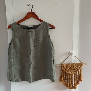 Linenfox Luna Top Linen in Pine Green